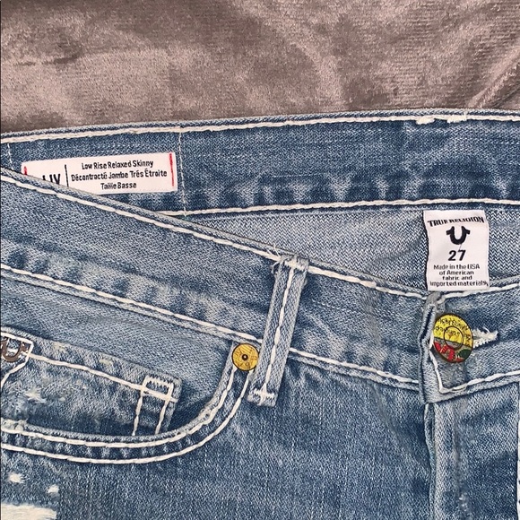 True Religion Women’s Cropped Jean - Picture 6 of 7